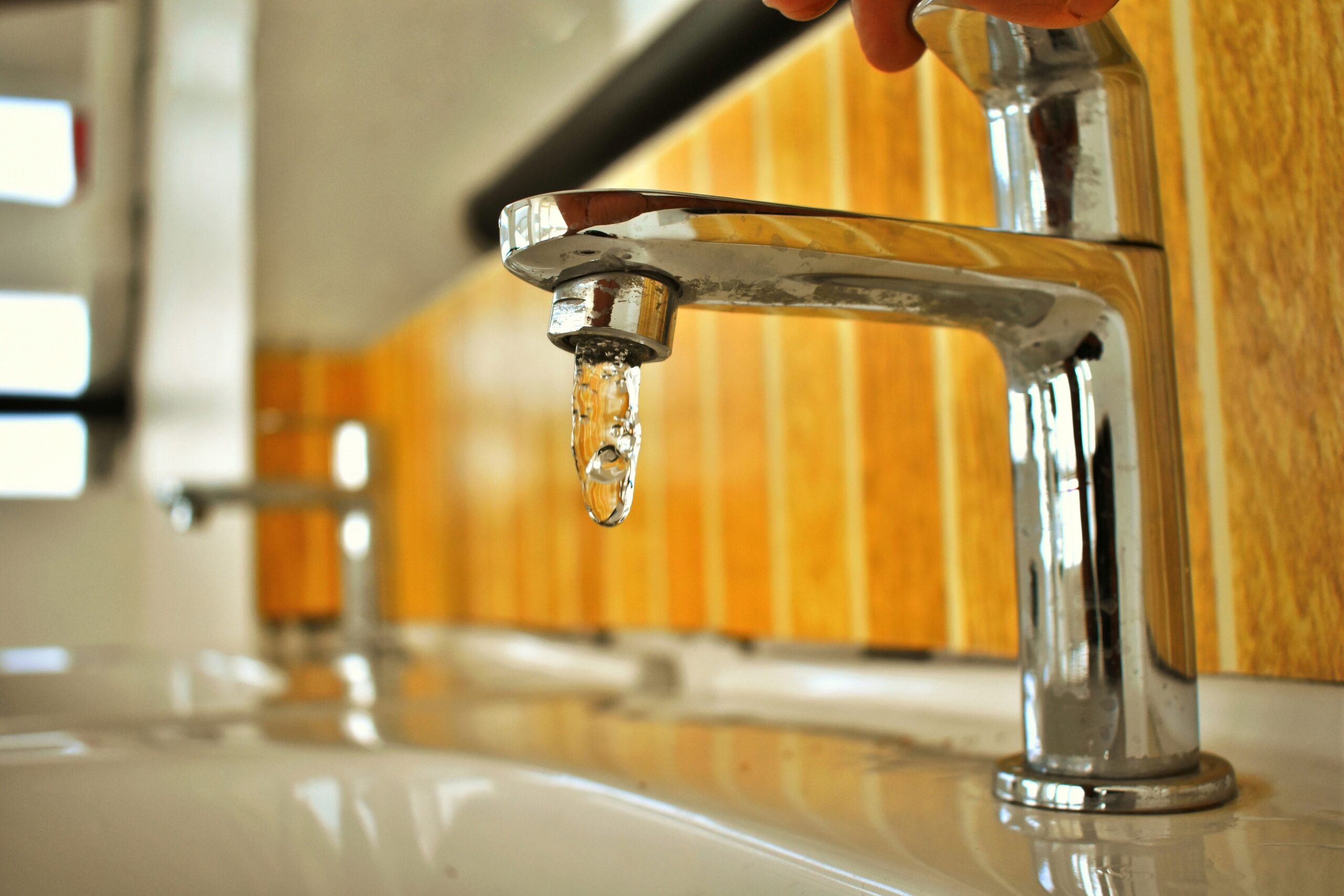 Live blog: No tap water in Waadhoeke