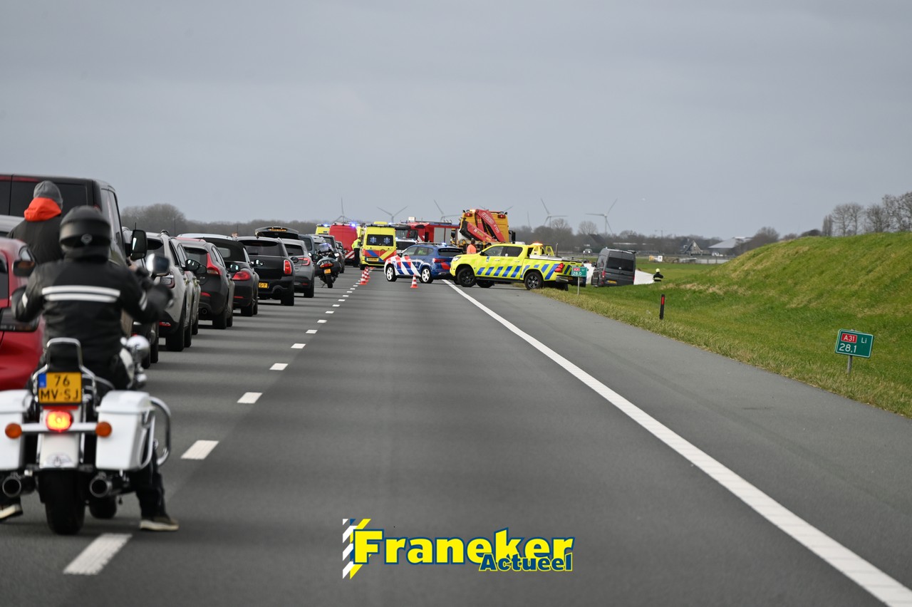 Twee zwaargewonden bij verkeersongeval op A31 bij Zweins
