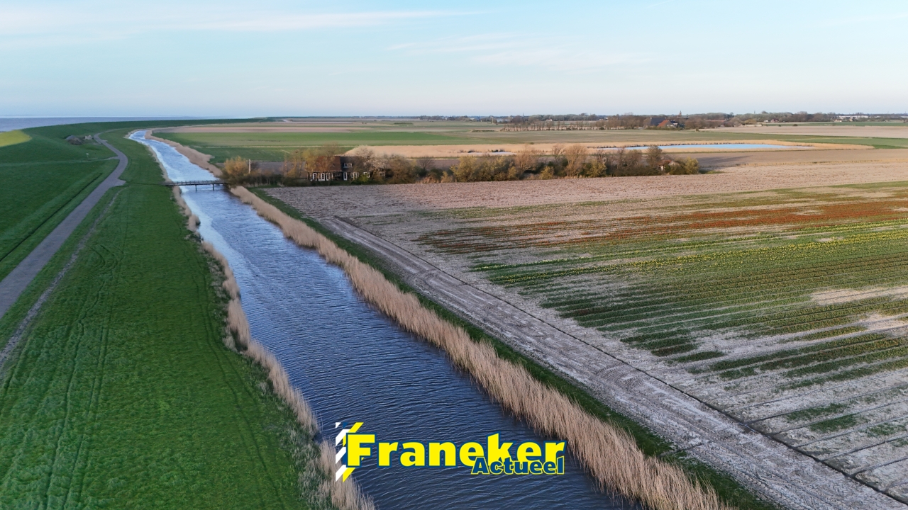 Wetterskip Fryslân: geen crossen of graven op Friese dijken