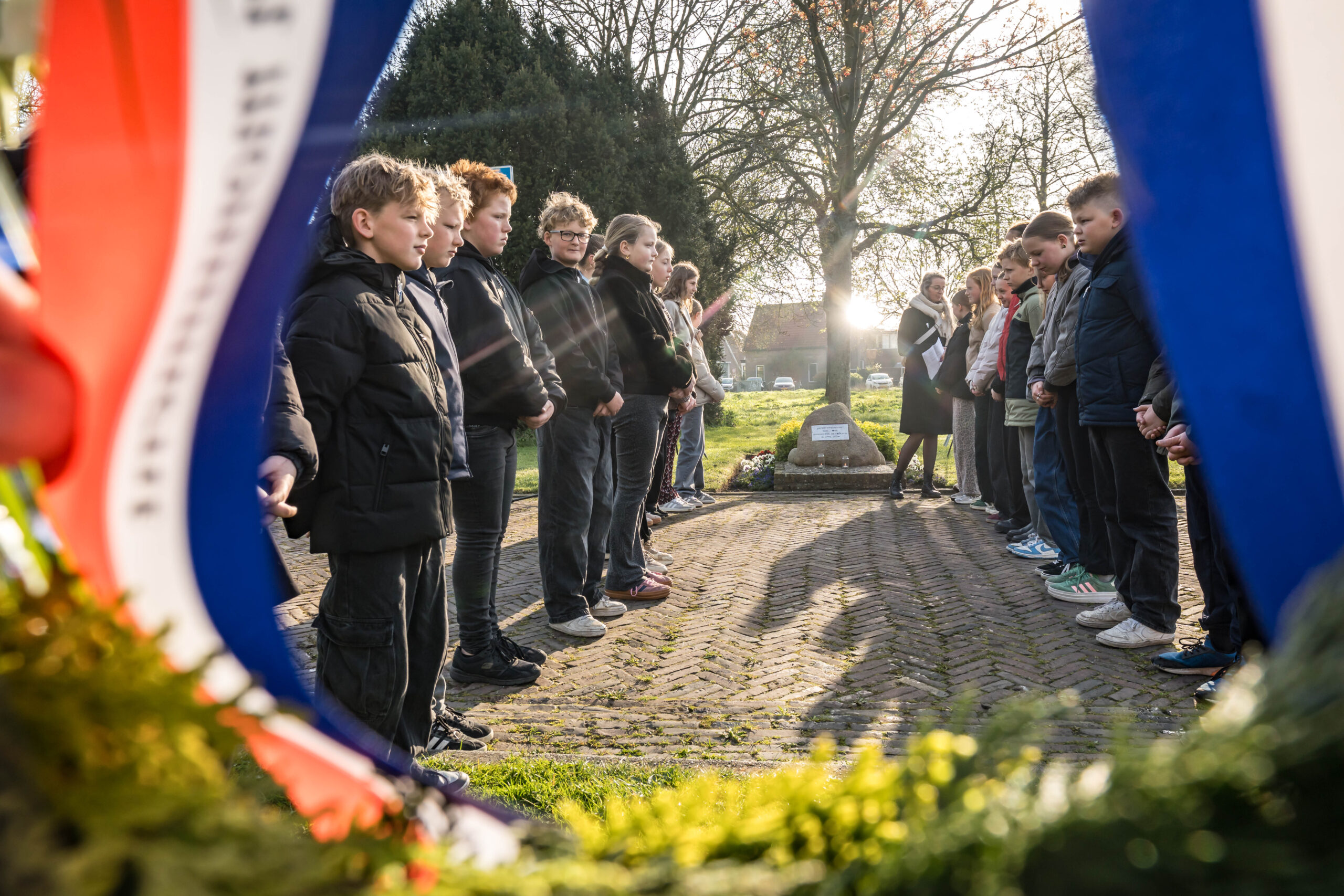 Leerlingen OBS De Opslach herdenken bevrijding in Franeker