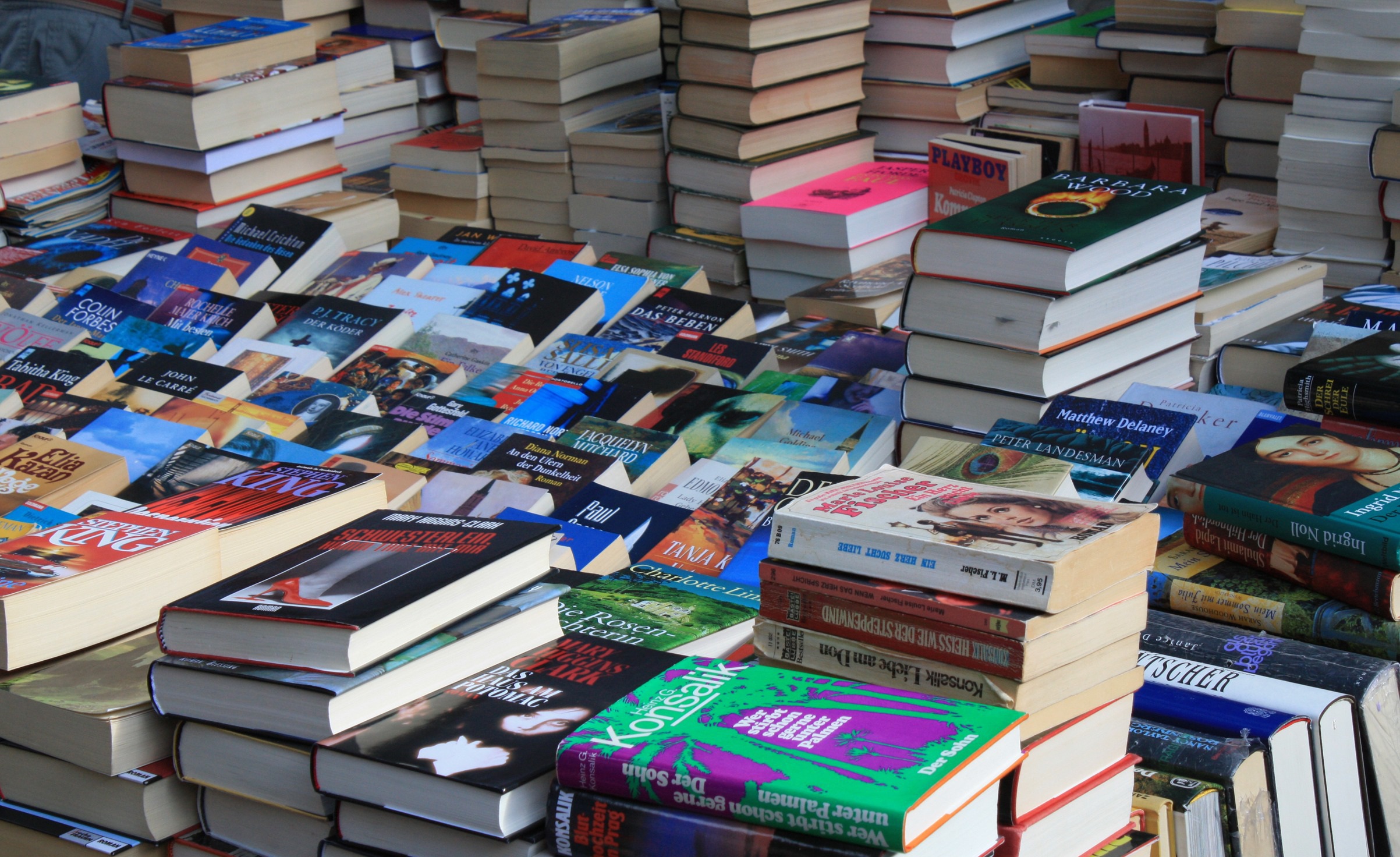 Boeken, Platen en Cd’s Markt in De Terp op zondag 17 mei