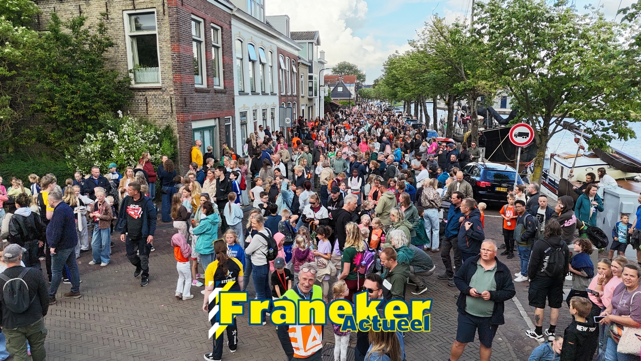 Feestelijke en sfeervolle slotavond voor Avondvierdaagse Franeker