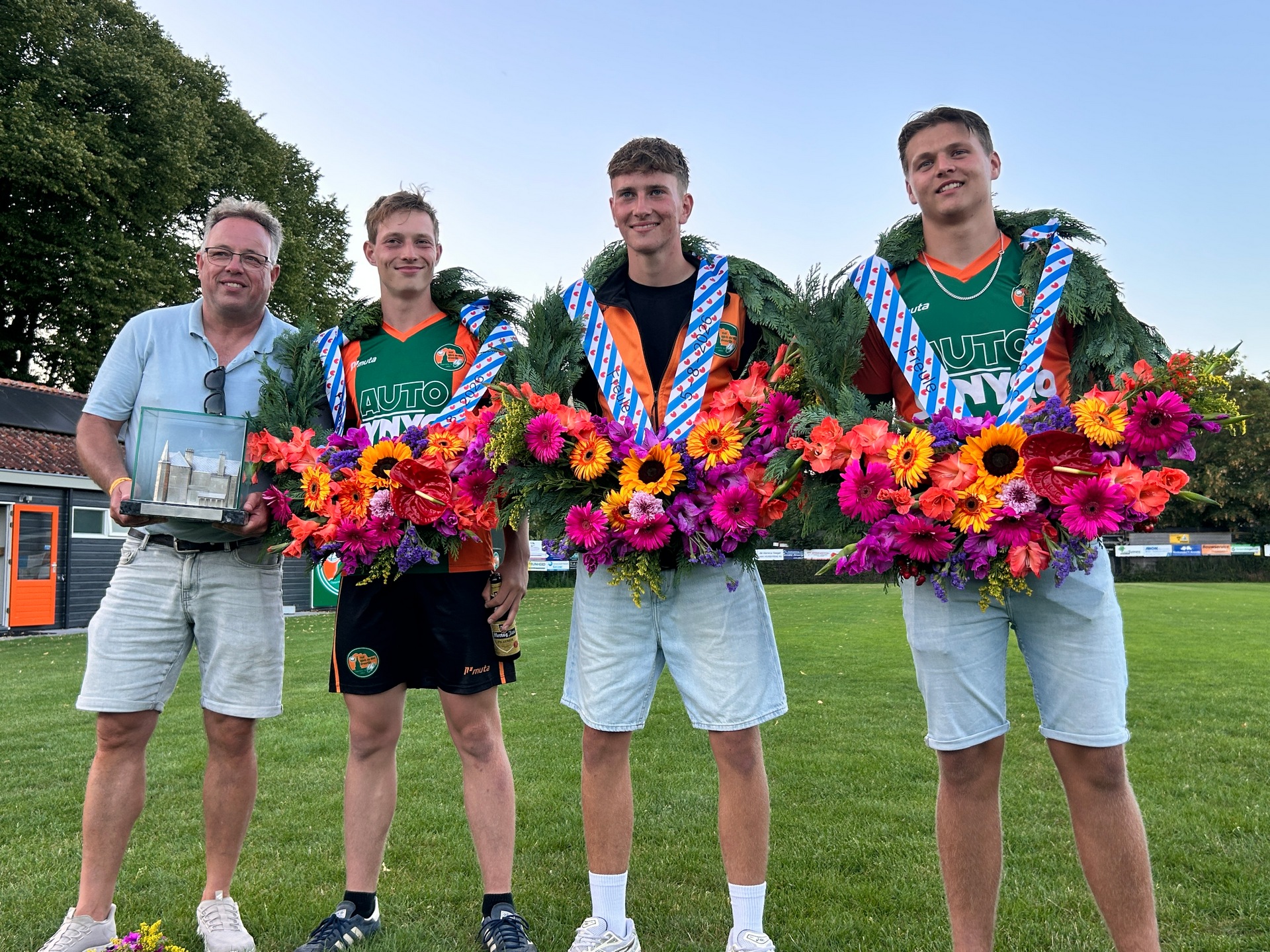 Dronryp huldigt winnaars van de 124ste Freule